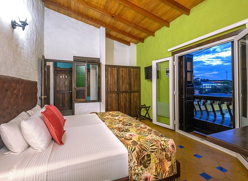Habitación superior con balcón Hotel Salento Real Eje Cafetero Quindío Habitación superior con balcón Hotel Salento Real Eje Cafetero Quindío